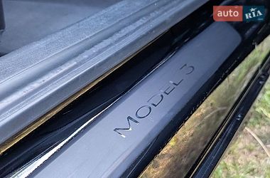 Седан Tesla Model 3 2021 в Ковелі