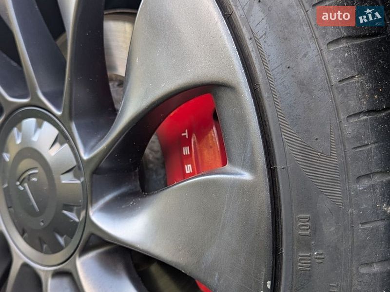 Седан Tesla Model 3 2021 в Ковелі