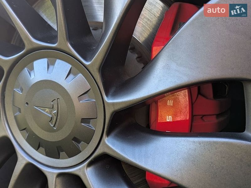 Седан Tesla Model 3 2021 в Ковелі