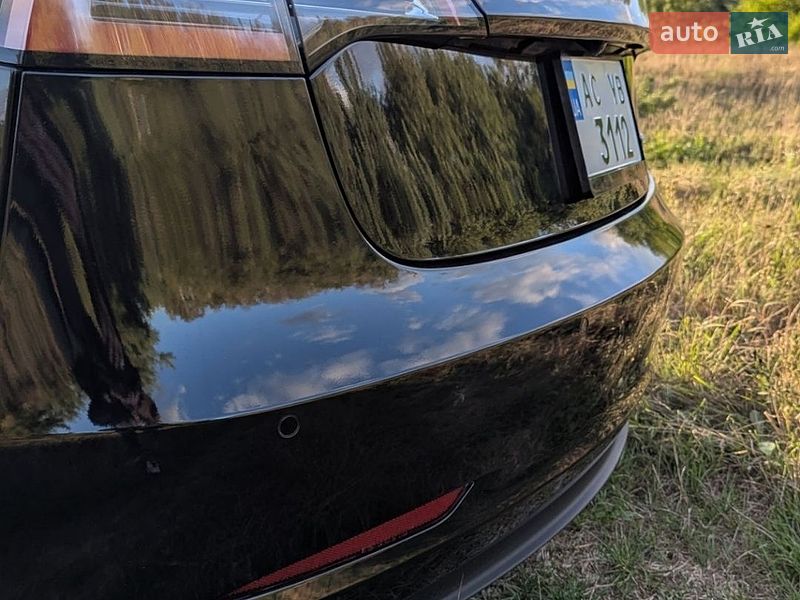 Седан Tesla Model 3 2021 в Ковелі