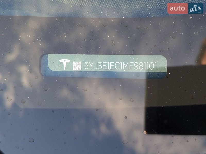 Седан Tesla Model 3 2021 в Ковелі