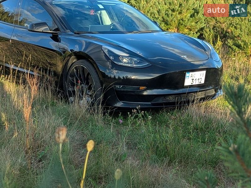 Седан Tesla Model 3 2021 в Ковелі