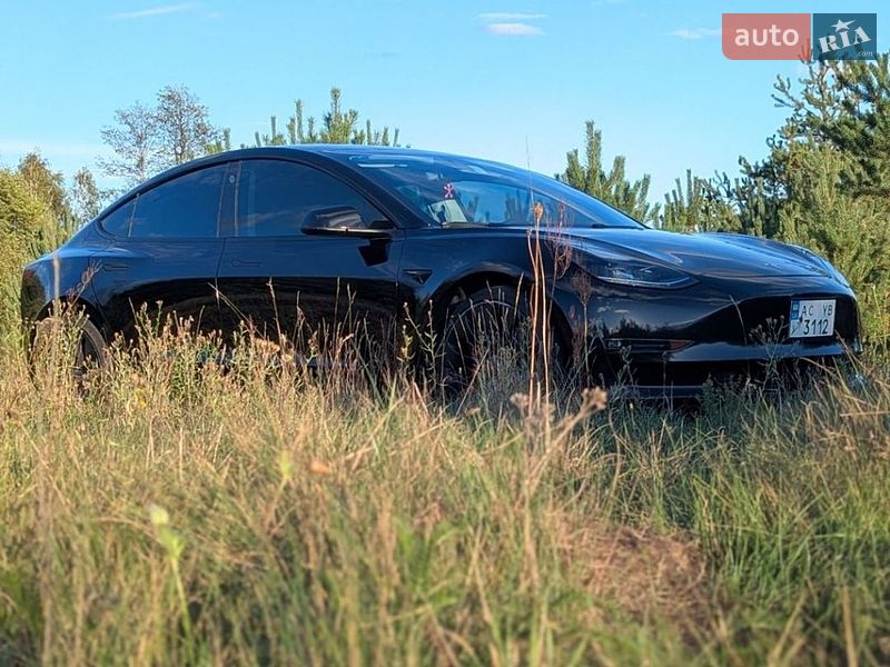 Седан Tesla Model 3 2021 в Ковелі
