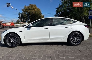 Седан Tesla Model 3 2023 в Киеве фото 5 Седан Tesla Model 3 2023 в Киеве