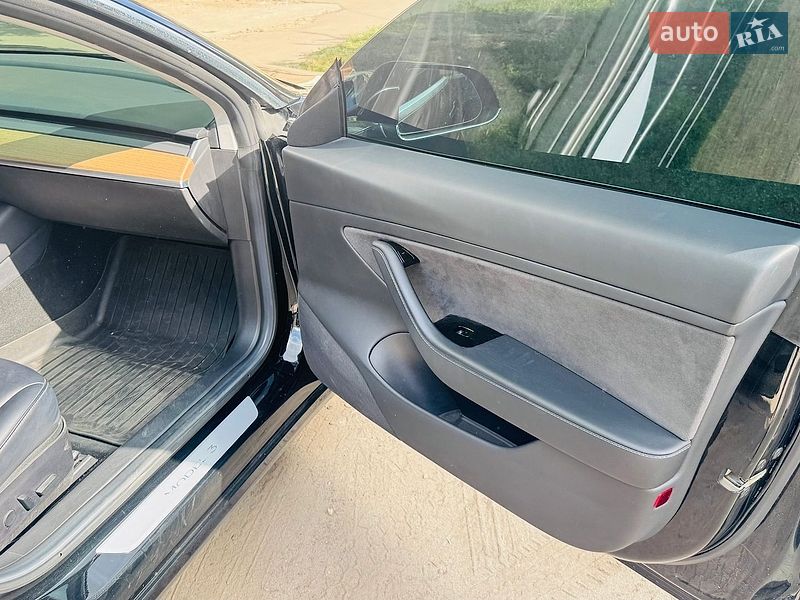 Седан Tesla Model 3 2018 в Запорожье фото 3 Седан Tesla Model 3 2018 в Запорожье