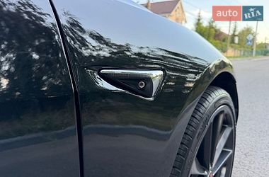 Седан Tesla Model 3 2018 в Николаеве