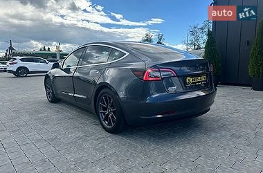 Седан Tesla Model 3 2018 в Ивано-Франковске