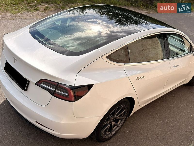Седан Tesla Model 3 2020 в Ковеле
