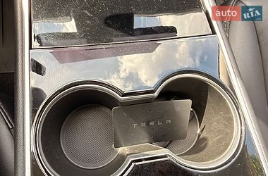 Седан Tesla Model 3 2020 в Ковеле