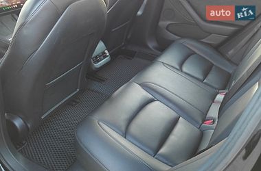 Седан Tesla Model 3 2022 в Вараше