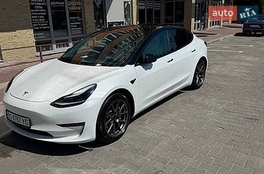 Седан Tesla Model 3 2022 в Тернополі