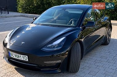 Седан Tesla Model 3 2023 в Сокале