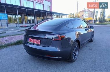 Седан Tesla Model 3 2018 в Киеве