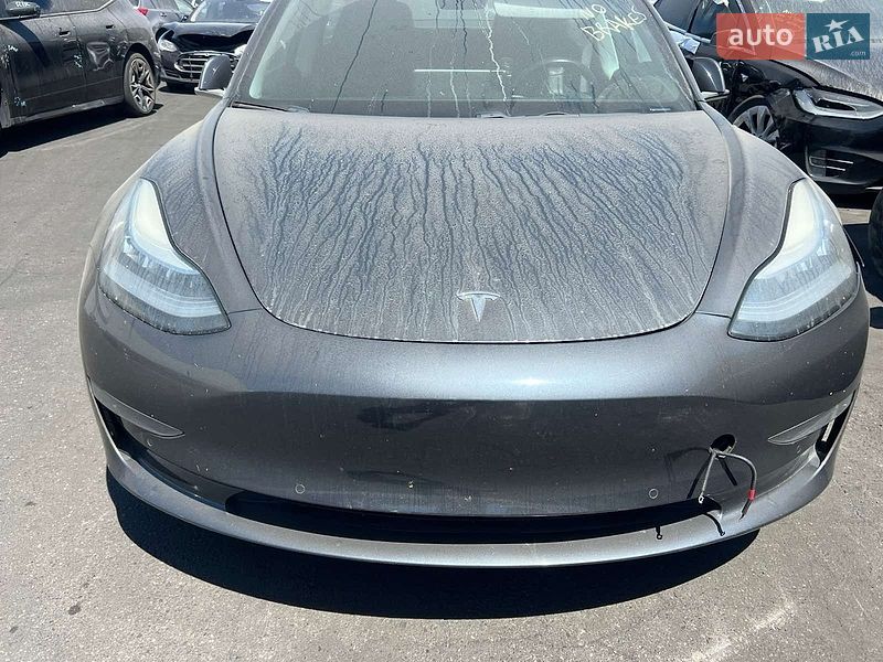 Седан Tesla Model 3 2018 в Моршине