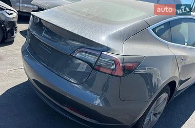 Седан Tesla Model 3 2018 в Моршине