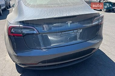 Седан Tesla Model 3 2018 в Моршине
