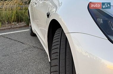 Седан Tesla Model 3 2019 в Житомирі