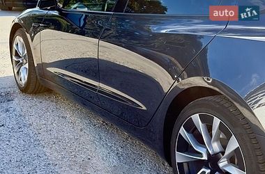 Седан Tesla Model 3 2024 в Вінниці