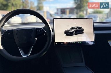 Седан Tesla Model 3 2024 в Вінниці