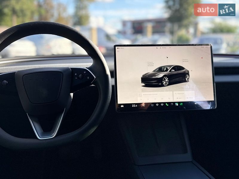 Седан Tesla Model 3 2024 в Вінниці