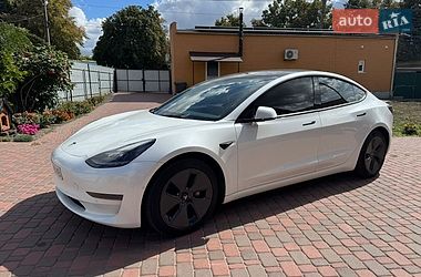 Седан Tesla Model 3 2021 в Миргороді