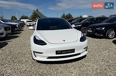 Седан Tesla Model 3 2022 в Ивано-Франковске