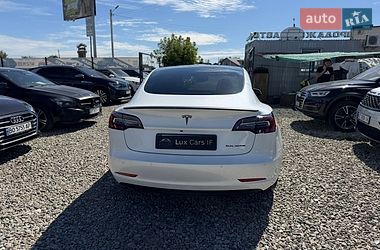 Седан Tesla Model 3 2022 в Ивано-Франковске