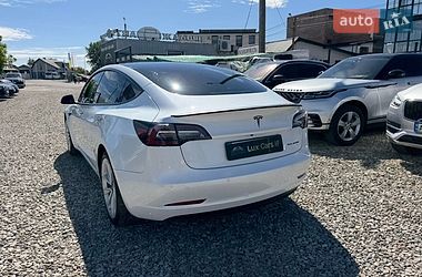 Седан Tesla Model 3 2022 в Ивано-Франковске