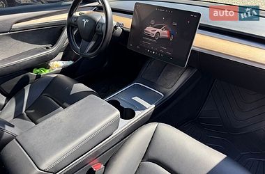 Седан Tesla Model 3 2022 в Ивано-Франковске