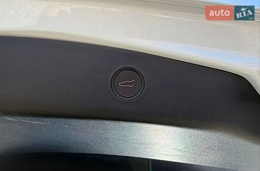 Седан Tesla Model 3 2022 в Ивано-Франковске