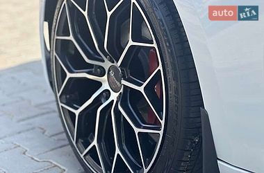 Седан Tesla Model 3 2021 в Львове