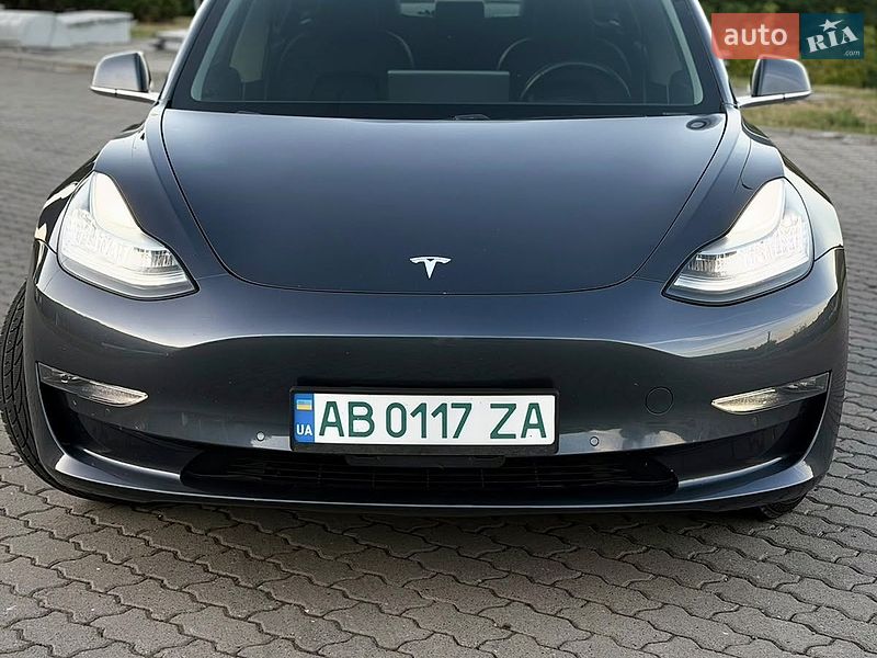 Tesla Model 3 2019