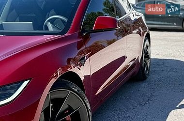 Седан Tesla Model 3 2024 в Вінниці