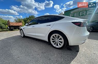 Седан Tesla Model 3 2021 в Новых Санжарах