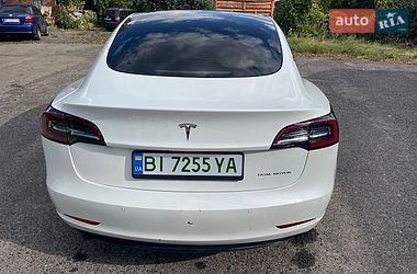 Седан Tesla Model 3 2021 в Новых Санжарах