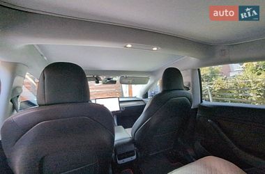 Седан Tesla Model 3 2019 в Костопілі