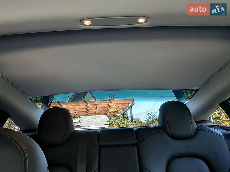Седан Tesla Model 3 2019 в Костопілі