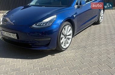 Седан Tesla Model 3 2019 в Львове