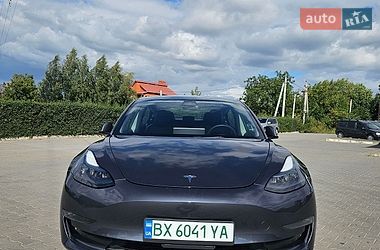 Седан Tesla Model 3 2022 в Хмельницком