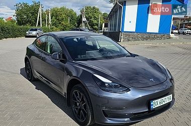Седан Tesla Model 3 2022 в Хмельницком