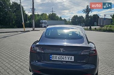 Седан Tesla Model 3 2022 в Хмельницком