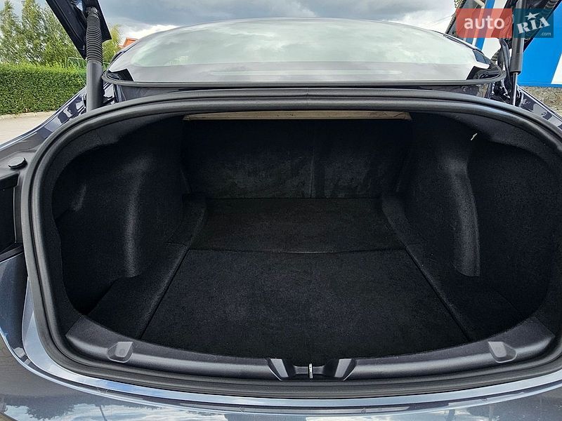 Седан Tesla Model 3 2022 в Хмельницком