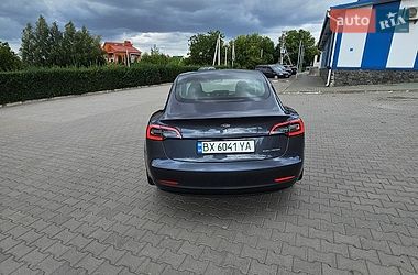 Седан Tesla Model 3 2022 в Хмельницком