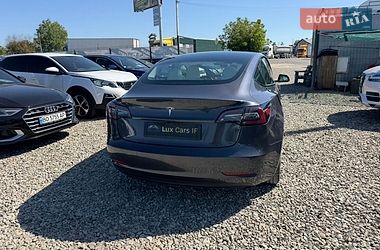 Седан Tesla Model 3 2020 в Івано-Франківську