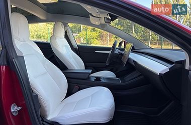 Седан Tesla Model 3 2021 в Виннице
