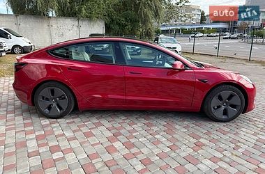 Седан Tesla Model 3 2021 в Виннице