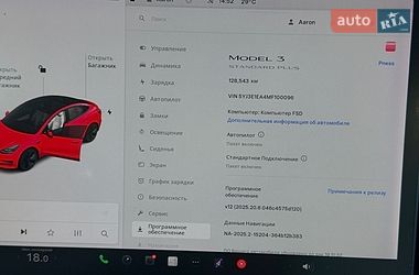 Седан Tesla Model 3 2021 в Виннице