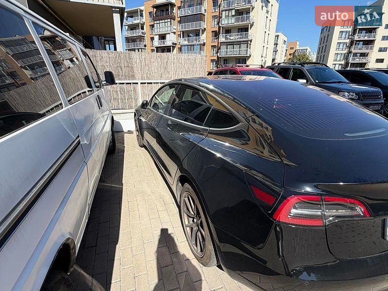 Седан Tesla Model 3 2018 в Киеве фото 10 Седан Tesla Model 3 2018 в Киеве