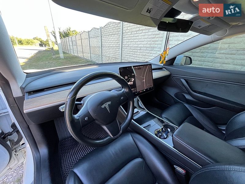 Седан Tesla Model 3 2018 в Полтаві фото 2 Седан Tesla Model 3 2018 в Полтаві