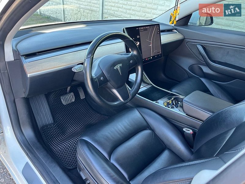 Седан Tesla Model 3 2018 в Полтаві фото 5 Седан Tesla Model 3 2018 в Полтаві